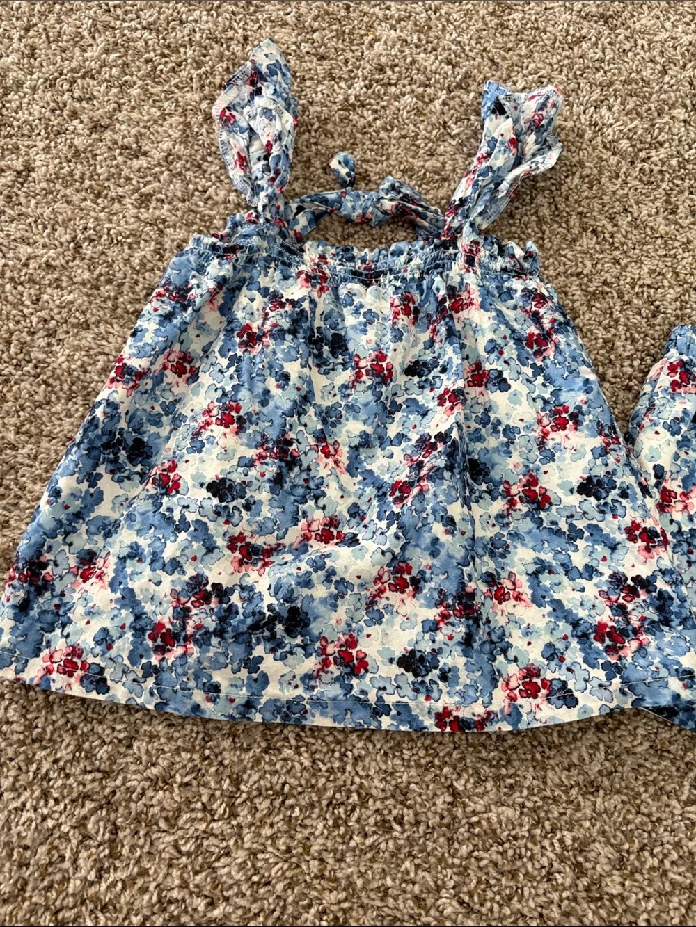 Crown & Ivy Girls Floral Blue & Red Two-Piece Shorts Set size medium (10-12) EUC